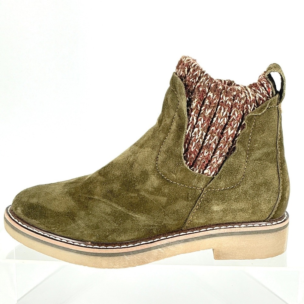 Comfortiva Size 7.5 W Wide Olive Green Suede Knit Chelsea Boots NEW Rawnie $160